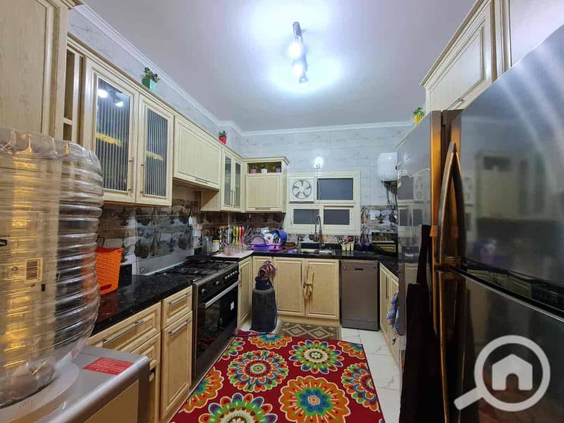 7 a733b351-acef-49ed-a0ec-f97ddf867896. jpg