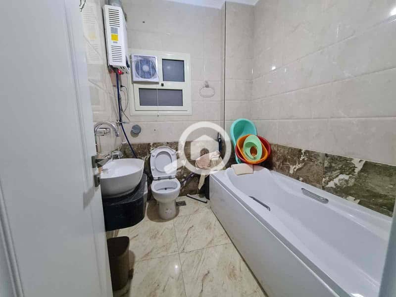 8 22a264b1-f31c-4ed9-bbd9-c16f86894a99. jpg