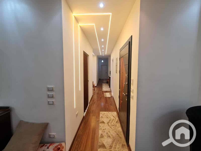 12 8e37a3d7-010e-42f8-8862-63eb2ce88c08. jpg