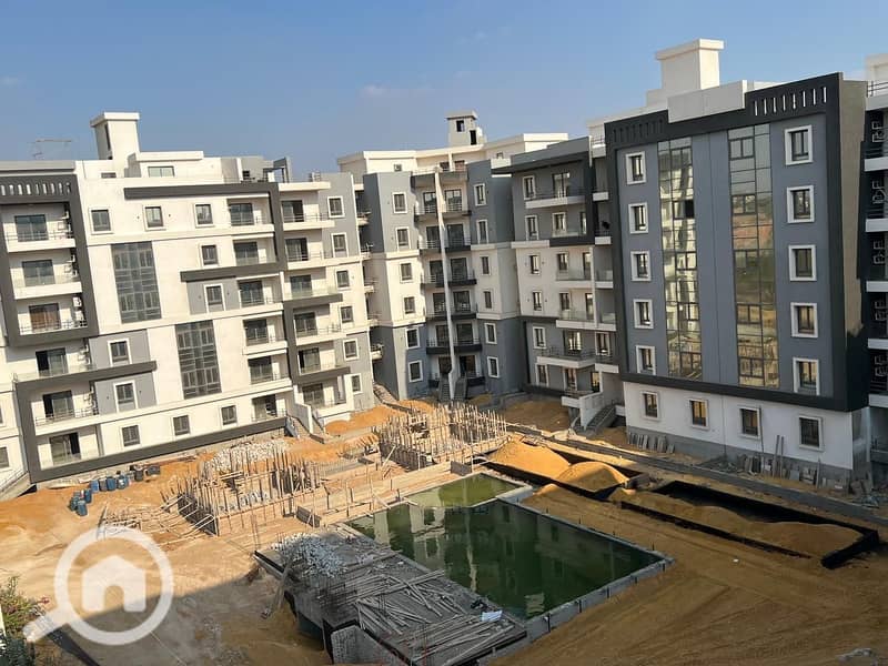 fully finished apartment with a panoramic view in Sheikh Zayed, in front of Zed Towers – další