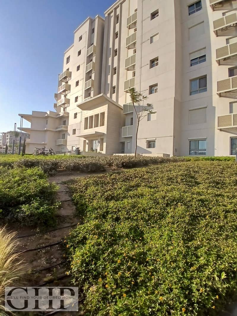 11 26a4c4e5-7c57-4ada-b3ea-02346d815497. jpg