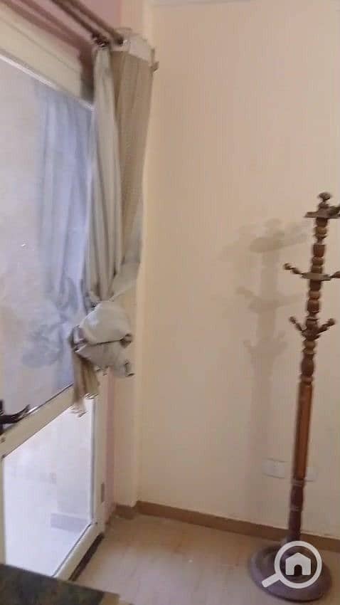 16 b6432ee4-7abe-45cd-aa6a-ffcd0315779d. jpg