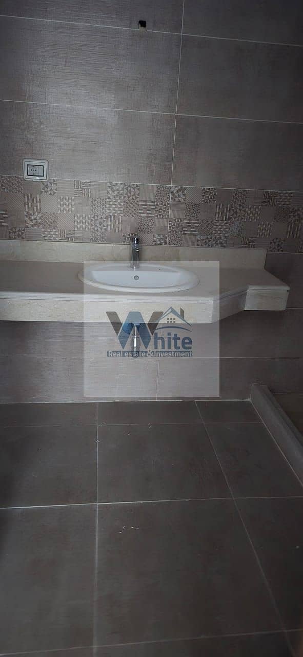 7 0f38ef93-87b1-47fa-b49e-b8663b51ec88. jpeg