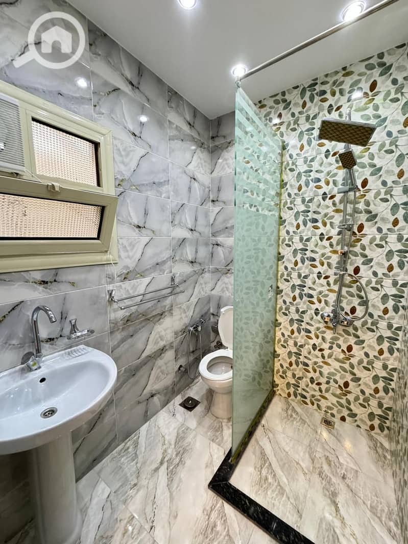 12 25489567-303d-4678-860b-a74fad831e0e. jpeg