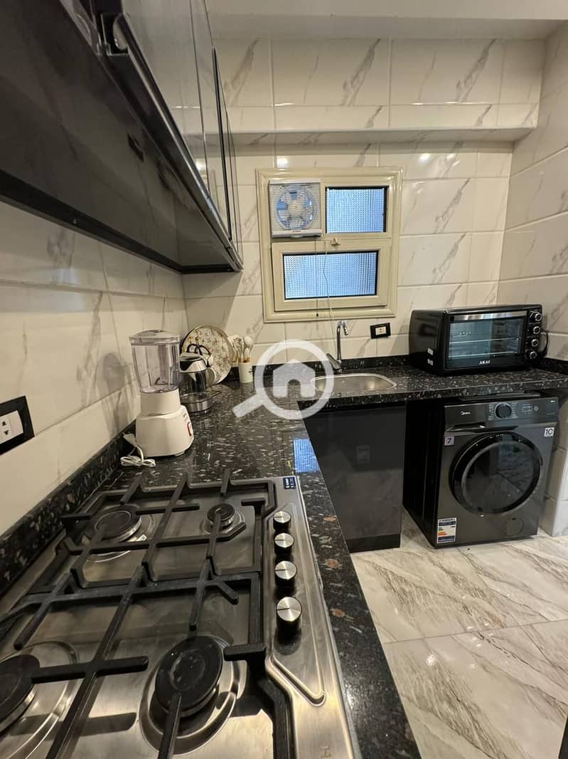 14 d6065b25-d29e-4a82-8d7f-ecc9b9898981. jpeg