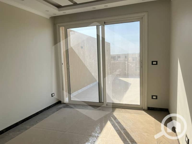 5 The Crown Palm Hills 5. jpg