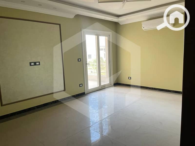 6 The Crown Palm Hills 6. jpg