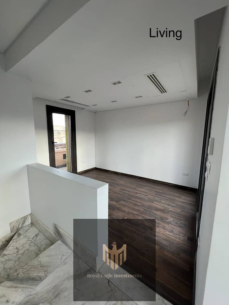 11 WhatsApp Image 2025-10-20 at 11.02. 34 PM. jpeg