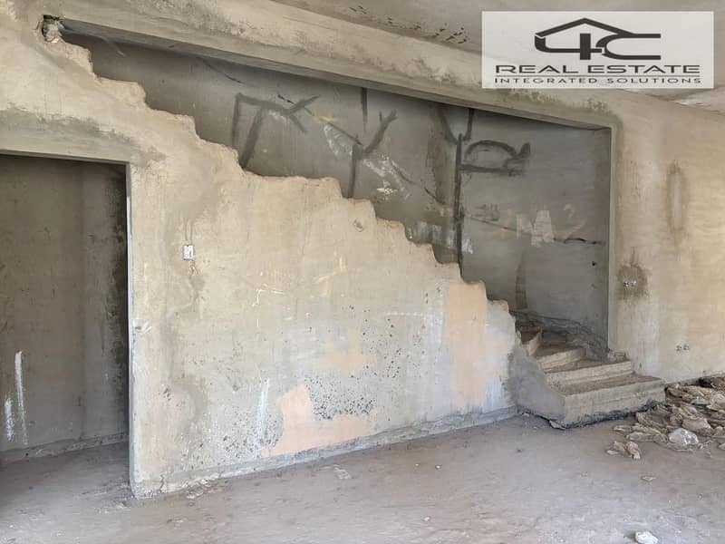 8 WhatsApp Image 2025-11-10 at 00.48. 02 (4). jpeg