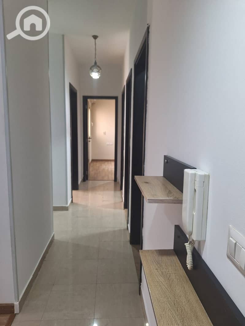 2 0c591c62-9c14-4849-96d0-bfb1181a4715. jpg