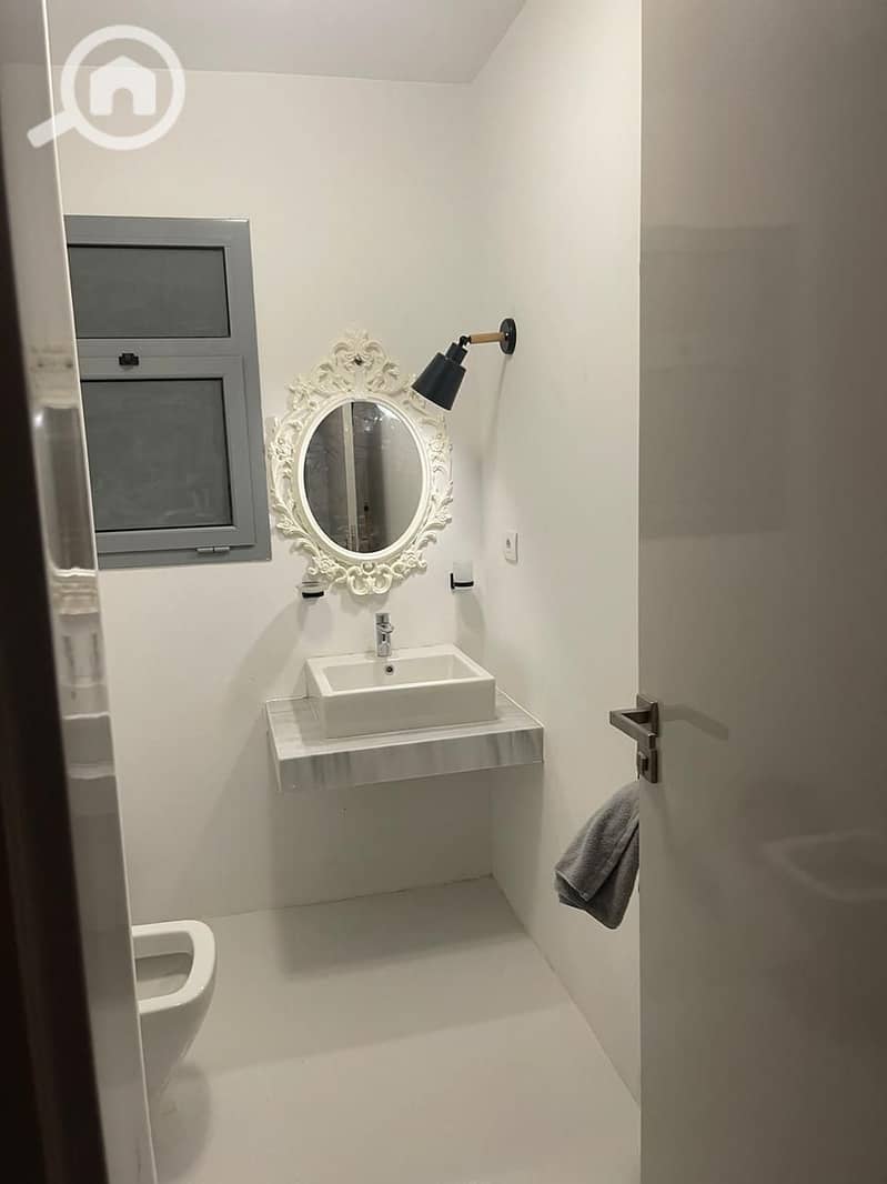 6 840b3a19-3b23-4b5b-8b9f-80ac6645d2ad. jpg