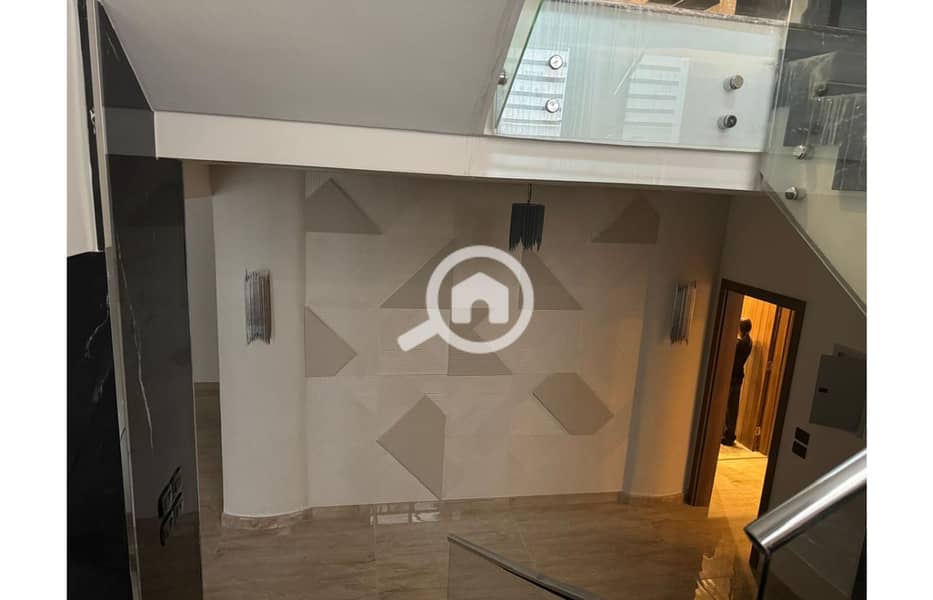 4 WhatsApp Image 2025-10-15 at 1.43. 50 PM (1). jpg