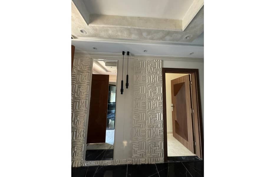 10 WhatsApp Image 2025-10-15 at 1.43. 52 PM (2). jpg