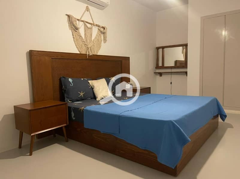 11 c8e8af83-8920-457b-9e16-216e41b344db. jpg