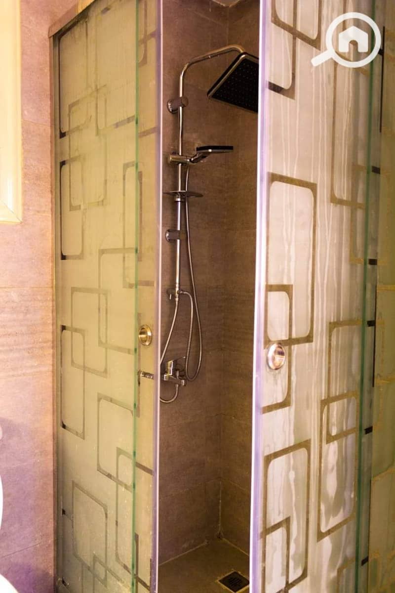 7 268d8acc-4b4a-4401-9b1b-ca6b7912496a. jpg