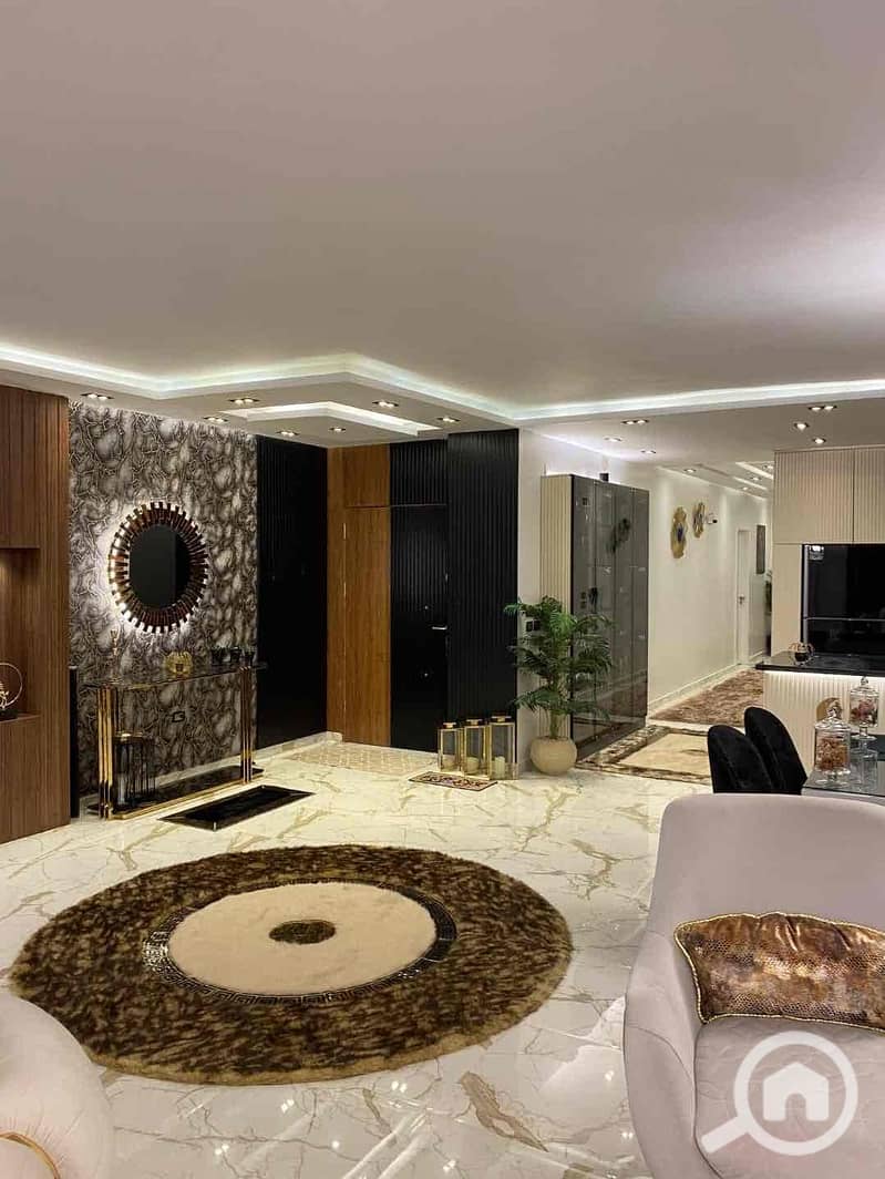 5 536143d0-42a7-4c79-a852-3ea1732ac120. jpg