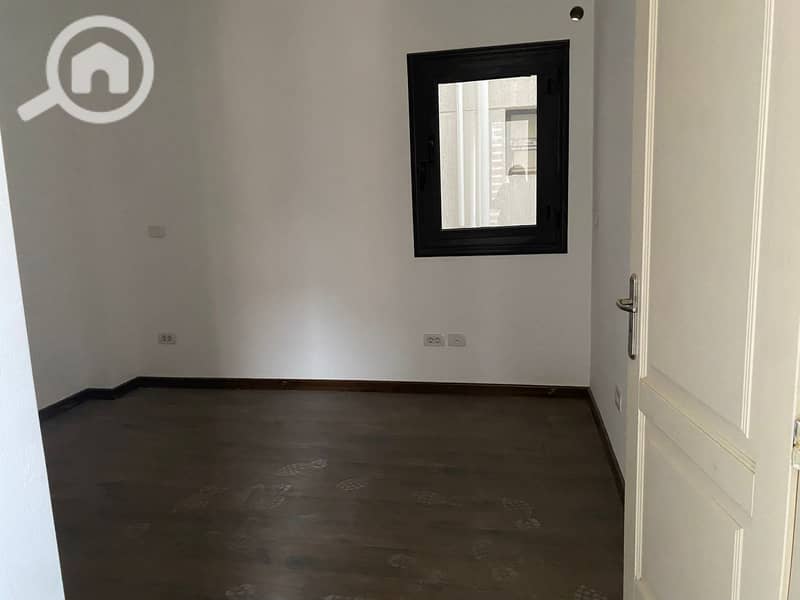 2 07f21363-dd52-44ab-bbc7-43aaaaf88959. jpg