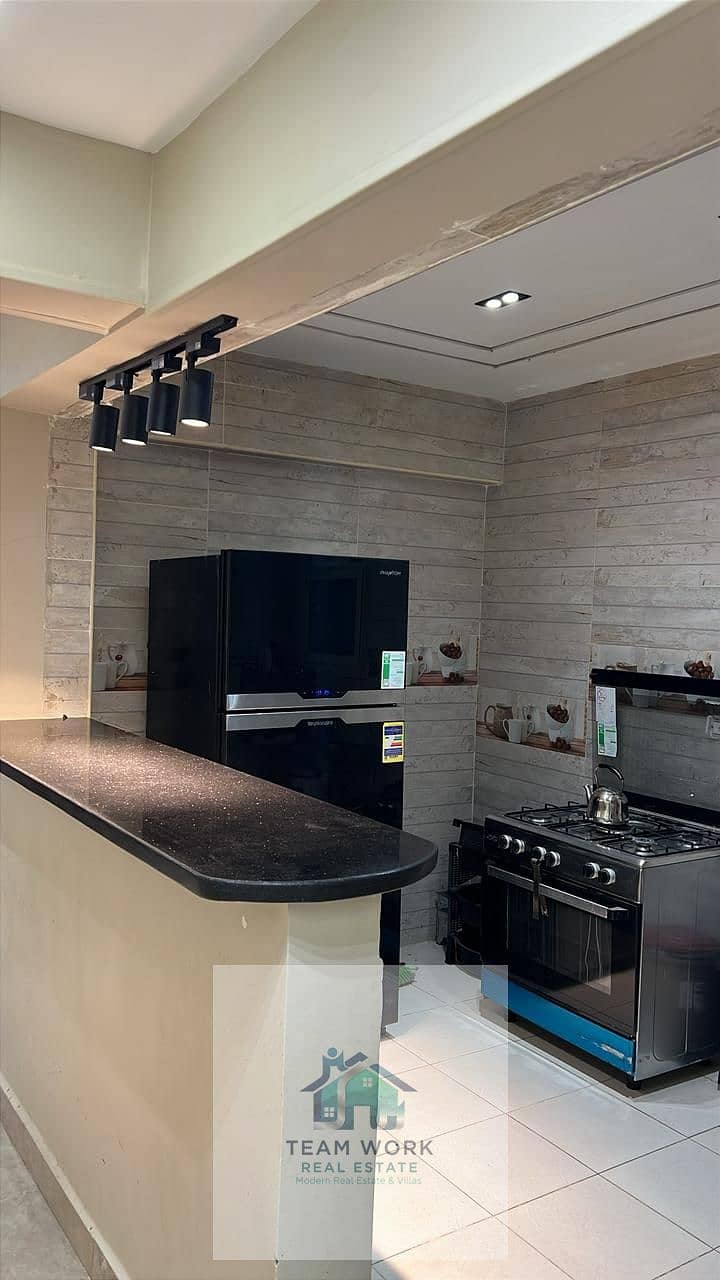 5 83e462b4-9a10-4323-9129-ea7d02d56128. jpg