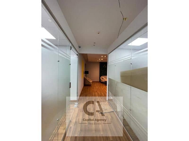 10 02971ef4-a55d-472f-b75a-cac3c287108b. jpg