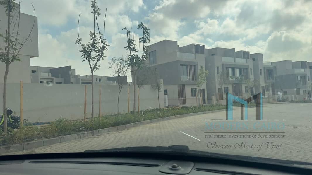 8 36de1e9d-951d-4bf3-a47a-3bf2c2a624de. jpg