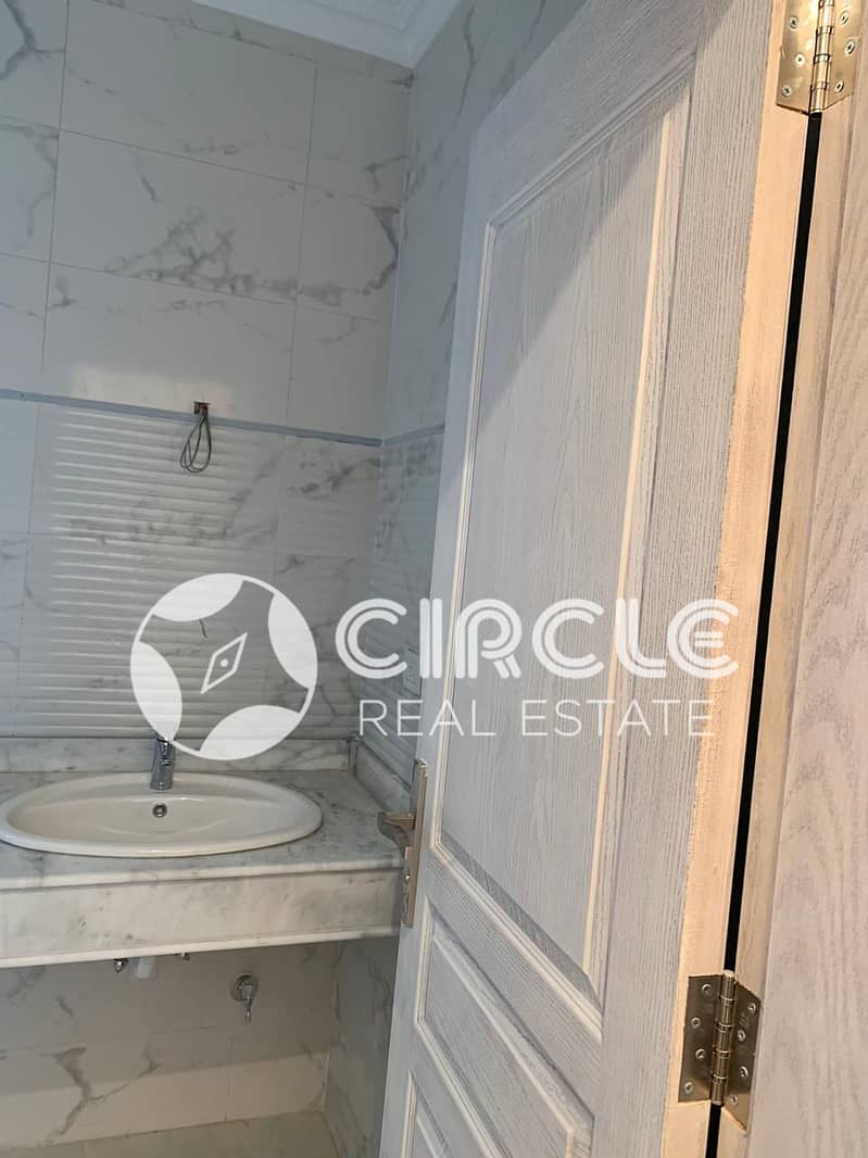 8 WhatsApp Image 2026-02-01 at 20.14. 43. jpeg