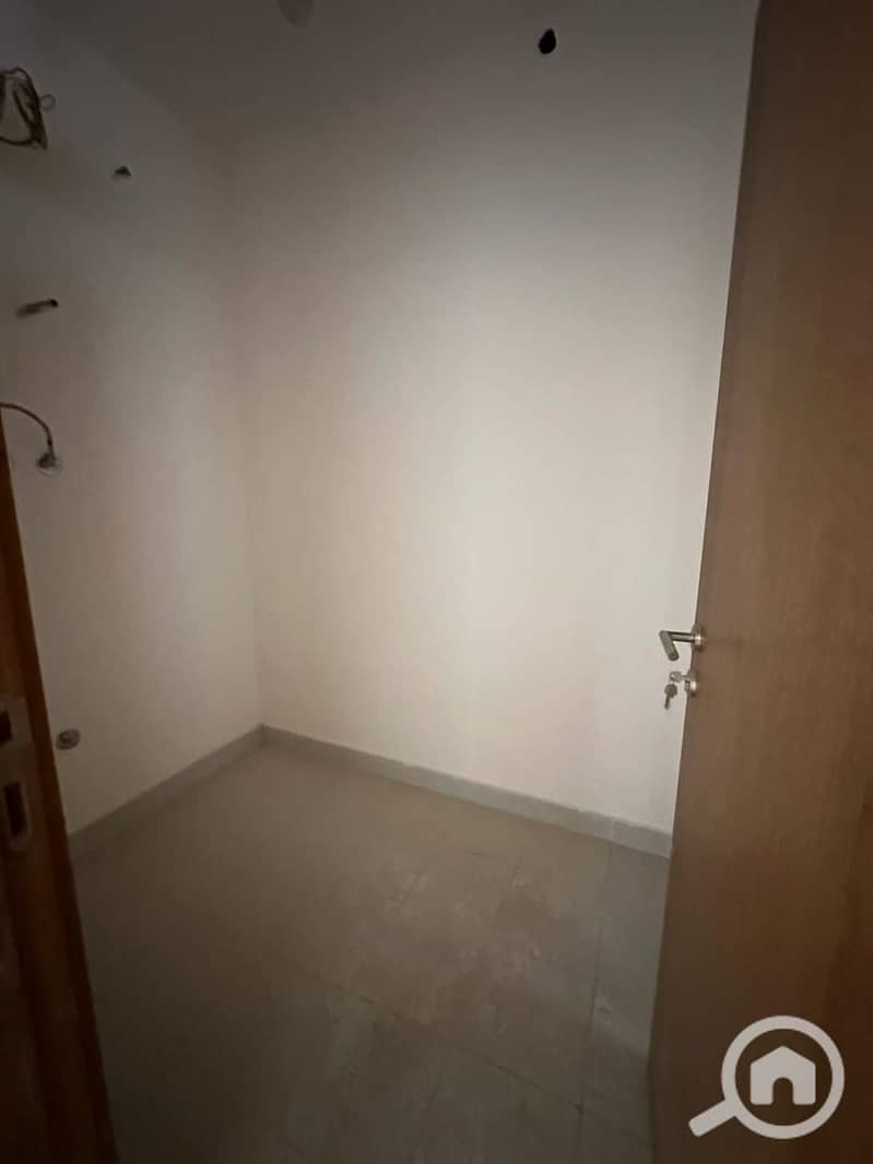 8 3df328f6-0049-4c48-9fbf-b9881326690b. jpeg