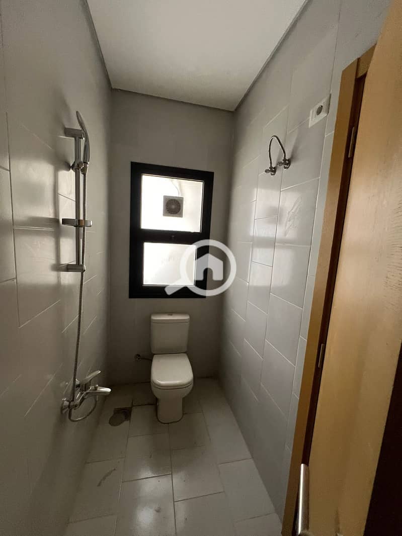 5 WhatsApp Image 2024-06-12 at 13.42. 10_8dfde1b3. jpg