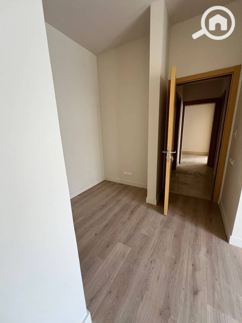 10 WhatsApp Image 2024-06-12 at 13.42. 11_bfde8b31. jpg