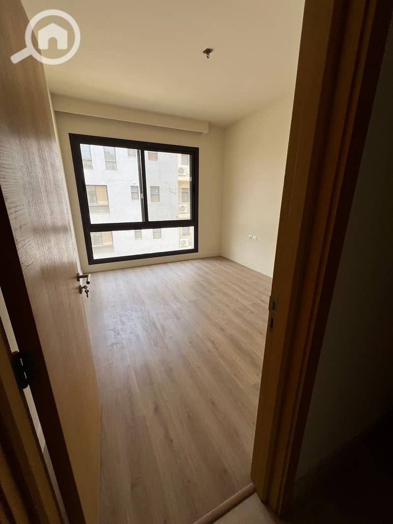 11 WhatsApp Image 2024-06-12 at 13.42. 11_fddbdb2a. jpg