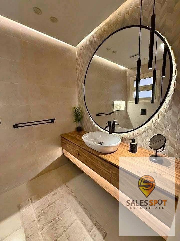 8 585501425_1384782996715025_5661621549760353651_n. jpg