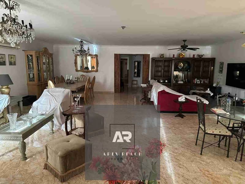 1000976272. jpg 1000976272. jpg