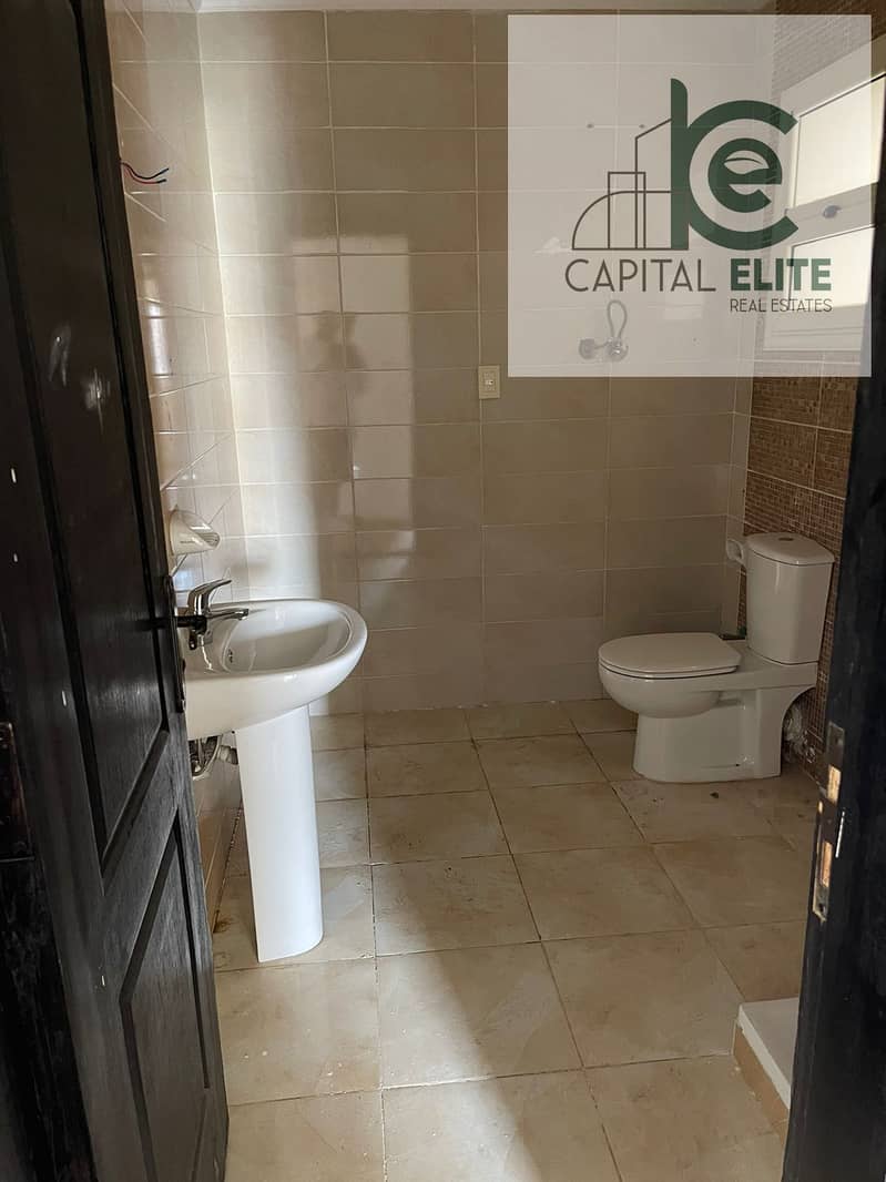 8 c05aa774-2c46-4a67-b869-5bc8edadba23. jpg