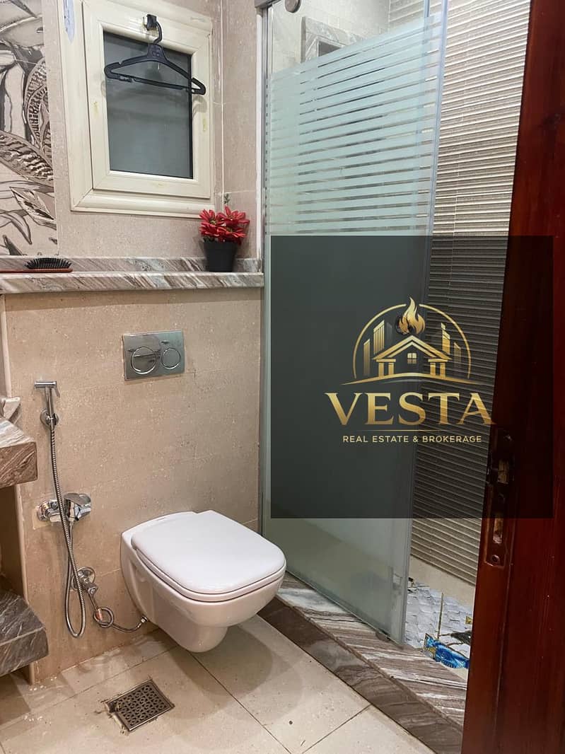 8 95b51b92-997d-4d27-9f24-e86ada9741ef. jpg