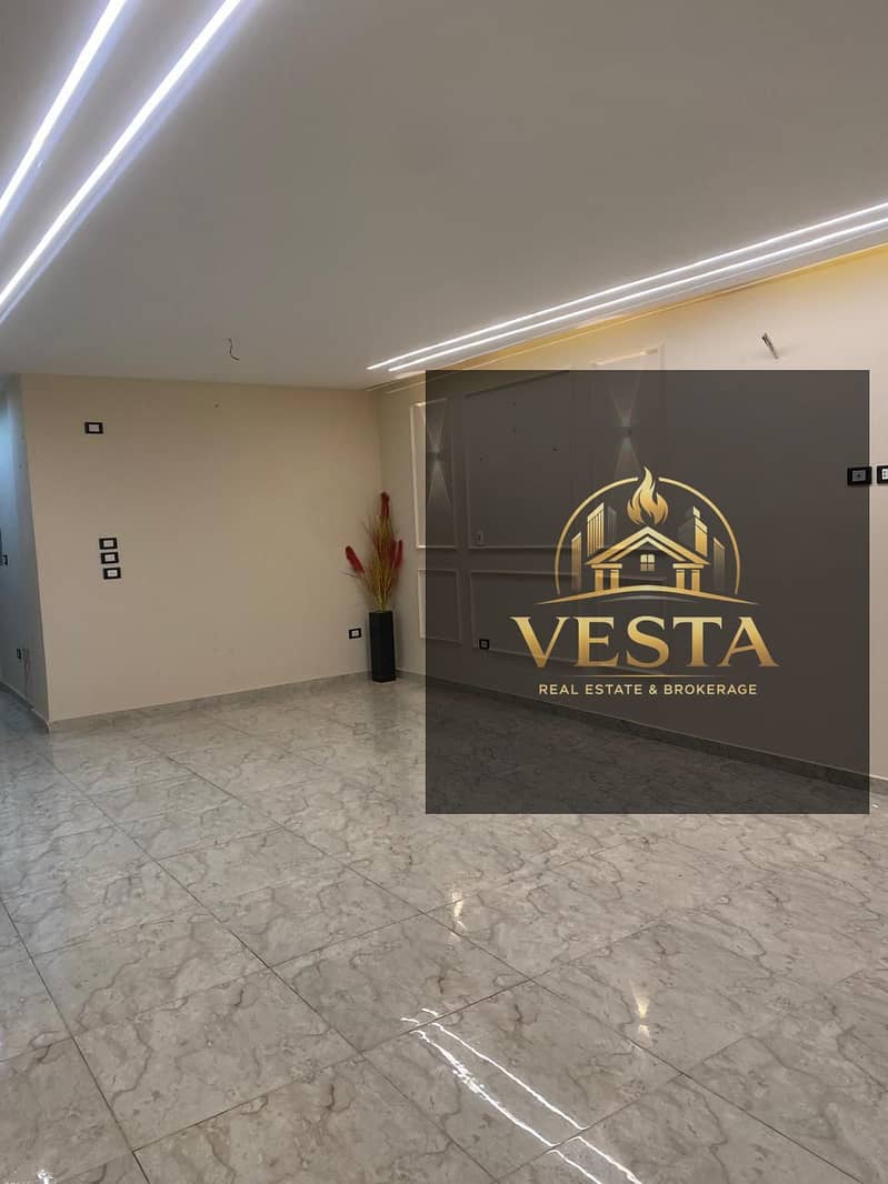 9 0393efa9-add8-443c-9952-2323615e5f3d. jpg