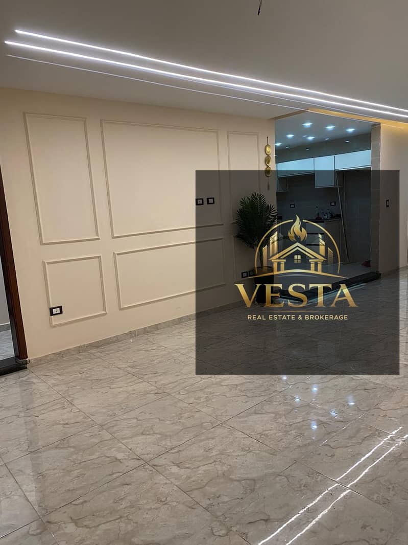 14 a27e6033-b1c9-426d-be05-9676b1fc8289. jpg