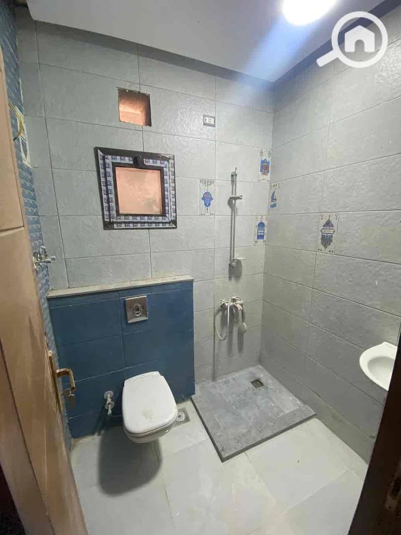 8 bef7f8b0-73ac-4de3-ba17-2dc14ca9e7e5. jpg