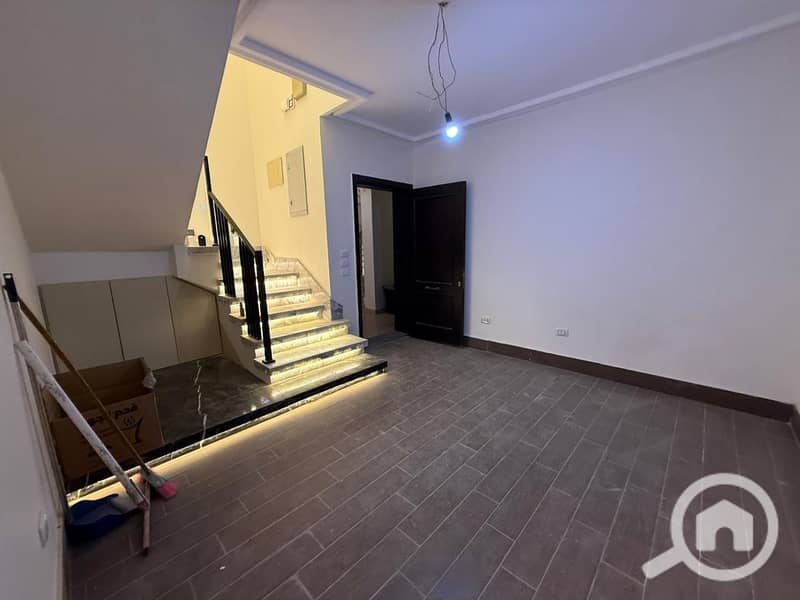 7 865ed745-1aa5-48e0-aea6-d6bf355b767f. jpg