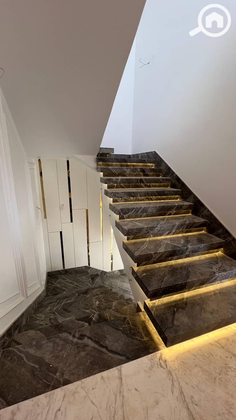 13 ad3a95fd-3407-4acf-b6d7-e8092b2648ad. jpg