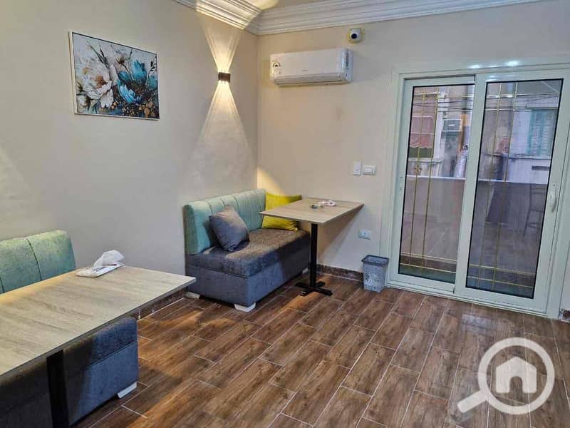 10 437a1f29-a9aa-45f8-8b90-4b7524816083. jpg