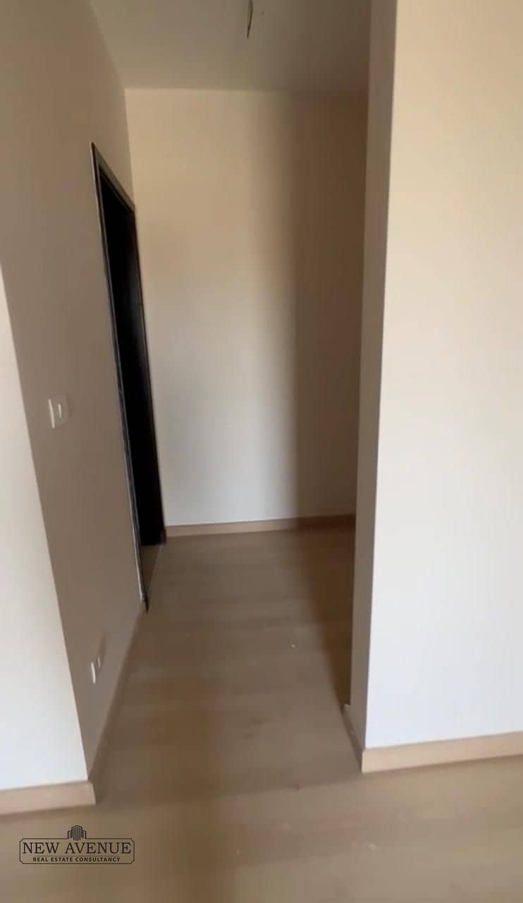 6 7eeb8cb3-3e17-4b39-b64e-bf3b20c1cea2. jpg