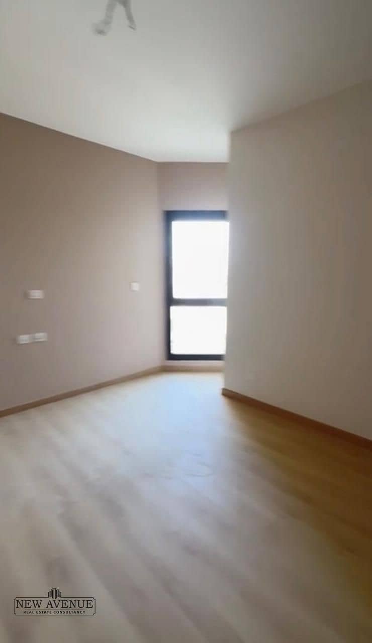 8 78569be5-46af-43f9-b6ea-45242d524894. jpg