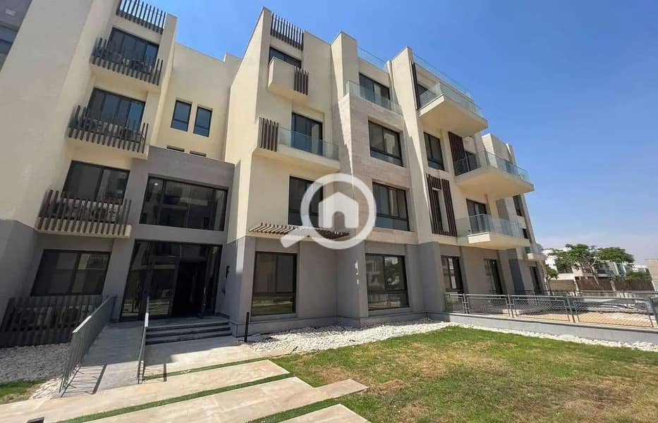 8 8245253-f902ao_1400x900. jpg