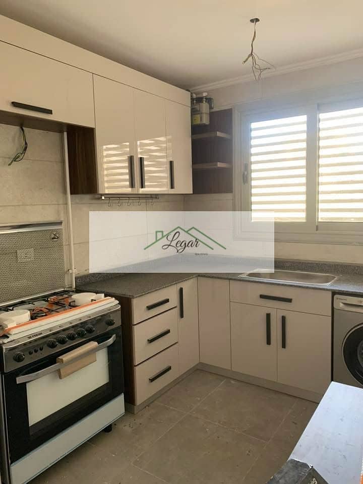 4 243f022d-a43b-40ae-bff4-eba56937ae02. jpg