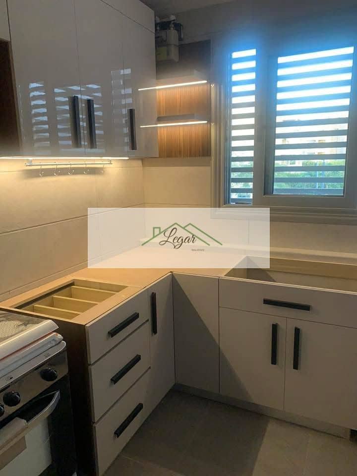 5 12abe4a1-992a-48af-82f5-16a312fb0e06. jpg