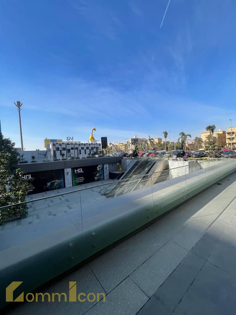 Shop for rent in Fifth Settlement, directly on North 90th Street - Więcej
