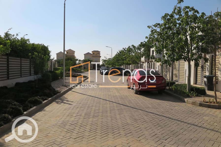 Furnished Masonite with Private swimming pool for rent in Hyde Park - New Cairo !! Prime Location! 1st Use - Ansicht 4