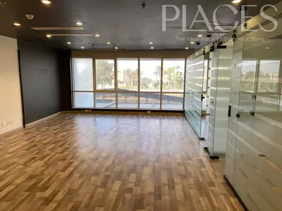 Office for rent in a prime location on North 90th Street, fully finished, professional work environment, and close to all services.