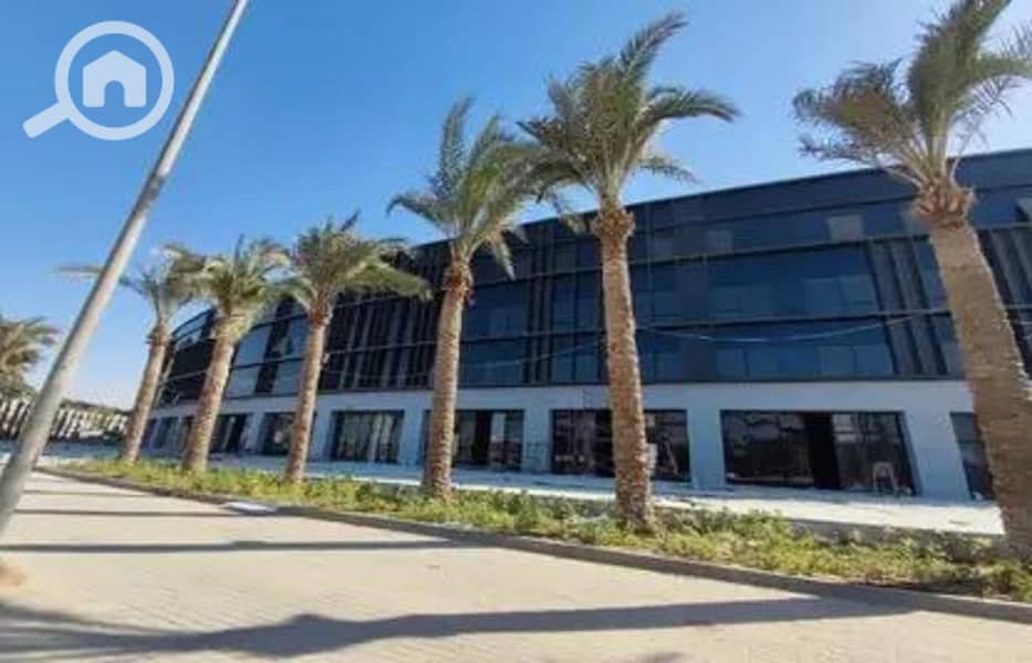 Office for rent with best price view plaza at Lake Town - Lake View Compound - New Cairo - Widok 5