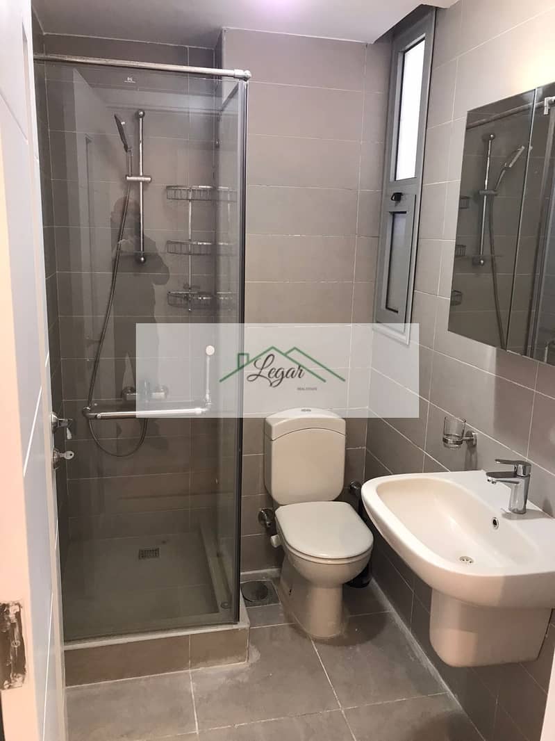 9 ad31c79e-7c9e-4e87-8e10-edc2686dc1d2. jpg