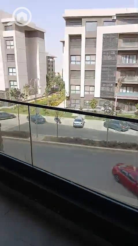 2 7acc5f58-07d5-4a40-927a-bfb867b9a081. jpg